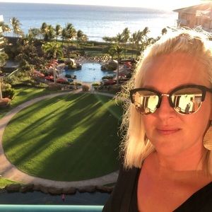 Meet your Posher, Missy